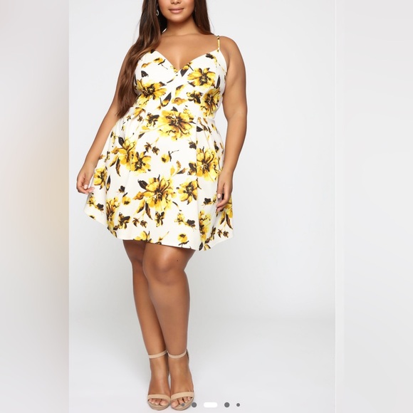 Fashion Nova Dresses & Skirts - Fashion Nova Blooming Season Floral Flare Dress